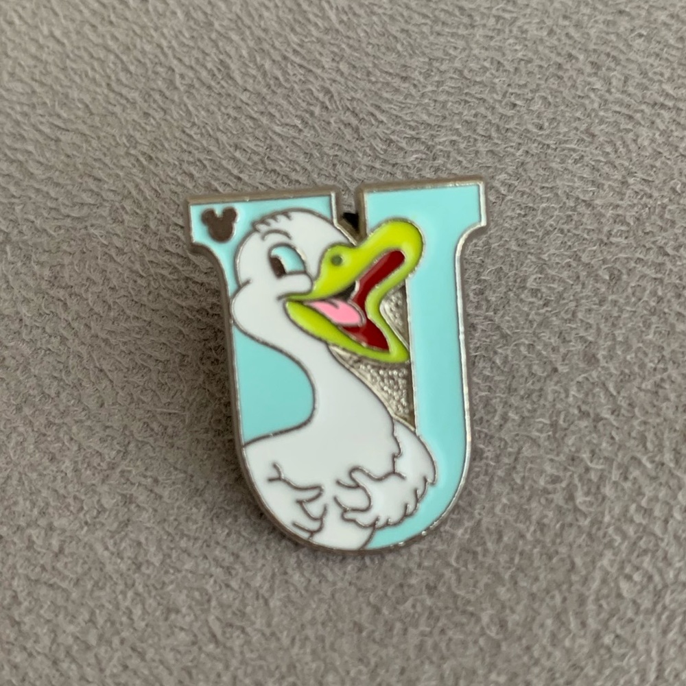 Disney Parks Ugly Duckling Pin